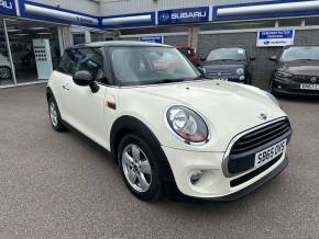 MINI HATCH 2015 (65) at D Salmon Cars Weeley